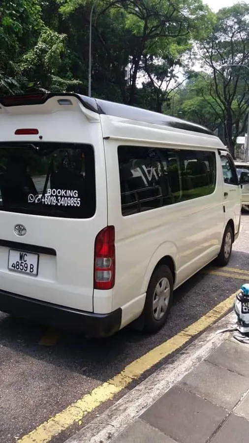 BOOKING VAN BUS FOR TOUR